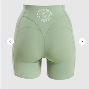 ISO❣️ GYMSHARK LEGACY SHORTS